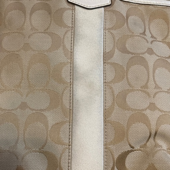 Coach Beige and Cream Crossbody Bag - Picture 16 of 16